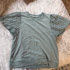 Women's Lace Sleeve Top in Green